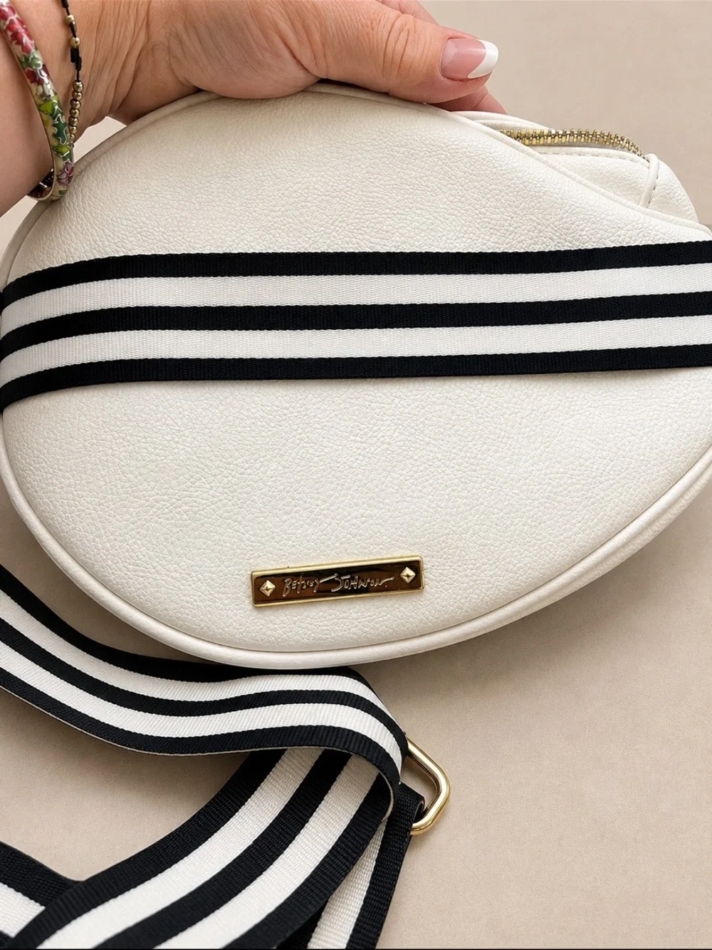 Betsey Johnson Tennis Racket Crossbody Bag White Pink Novelty Purse Sporty Chic - Picture 4 of 7